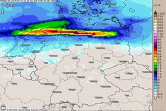 Scharfe Wettergrenze &uuml;ber Deutschland